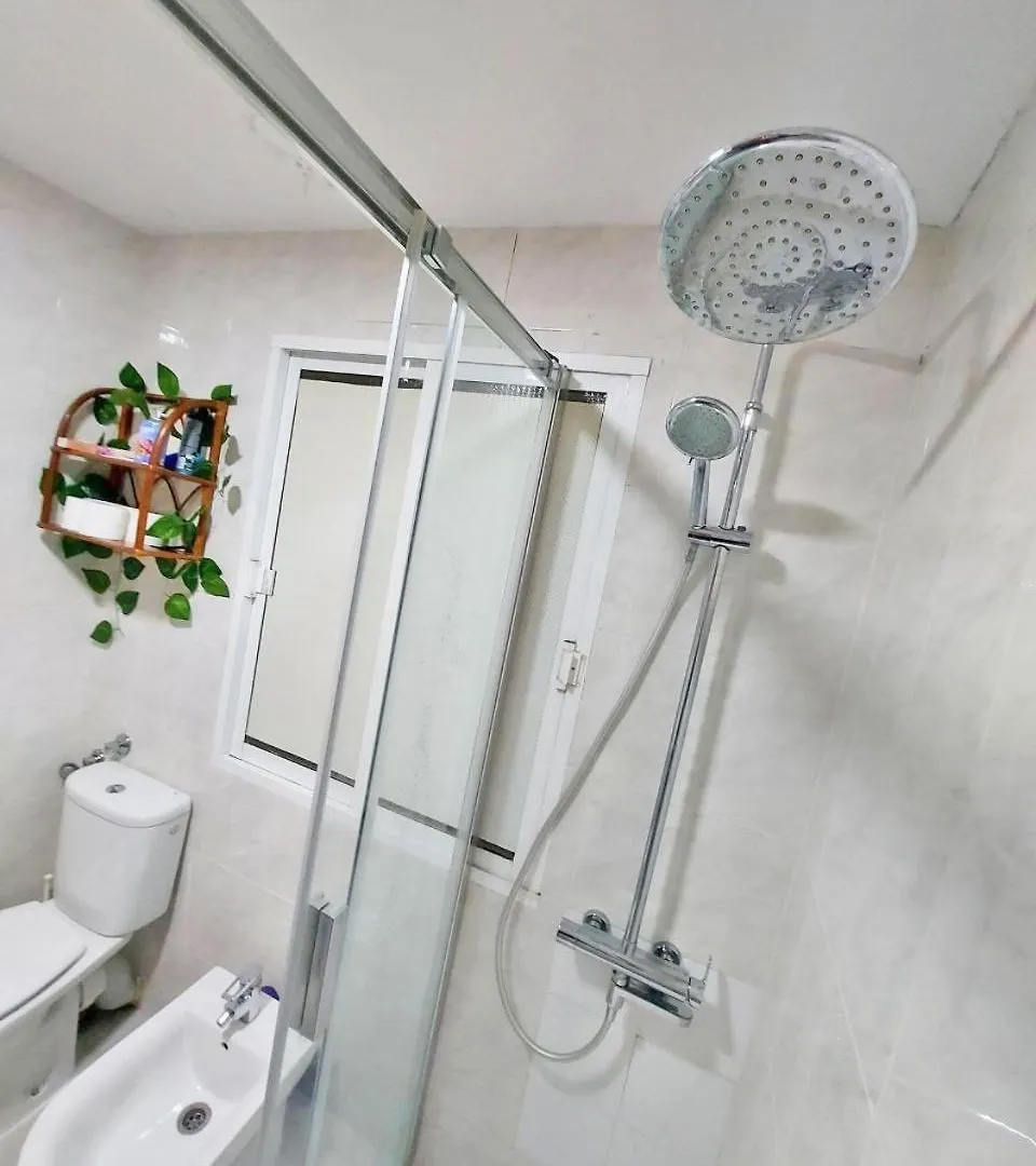 מאלגה Guests House River בית אירוח